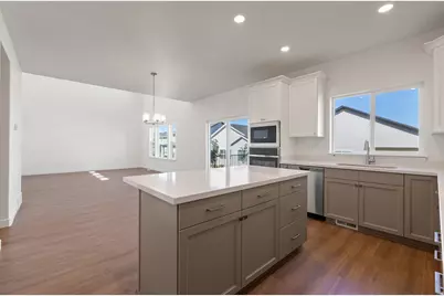 12021 S Antelope Flat Way W #637, Herriman, UT 84096 - Photo 11