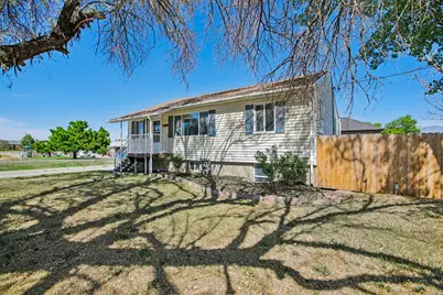 13235 S 2120 W, Riverton, UT 84065 - Photo 11