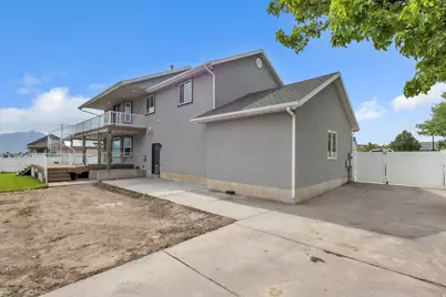 4676 Peak Dr, West Jordan, UT 84088 - Photo 51