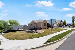 2394 S Palomino Dr, Saratoga Springs, UT 84045 - Photo 45