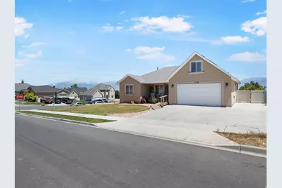 2394 S Palomino Dr, Saratoga Springs, UT 84045 - Photo 43