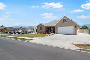 2394 S Palomino Dr, Saratoga Springs, UT 84045 - Photo 43