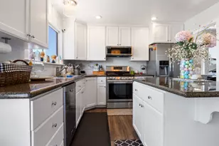 2394 S Palomino Dr, Saratoga Springs, UT 84045 - Photo 9