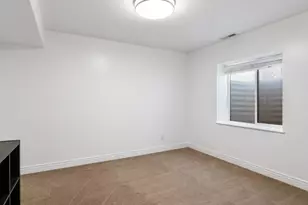 2394 S Palomino Dr, Saratoga Springs, UT 84045 - Photo 33