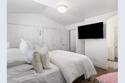 2394 S Palomino Dr, Saratoga Springs, UT 84045 - Photo 11