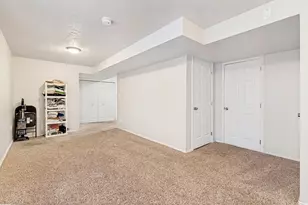 5179 W Shaggy Peak Dr, Riverton, UT 84096 - Photo 17