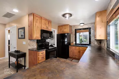 836 N 700 W, Provo, UT 84604 - Photo 9