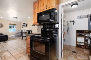 836 N 700 W, Provo, UT 84604 - Photo 13