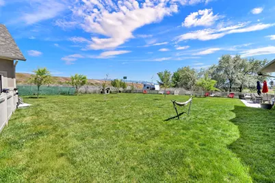 849 Saint Andrews Dr, Syracuse, UT 84075 - Photo 45
