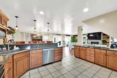 849 Saint Andrews Dr, Syracuse, UT 84075 - Photo 19