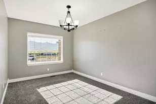 7223 N Estancia Ln, Smithfield, UT 84335 - Photo 11