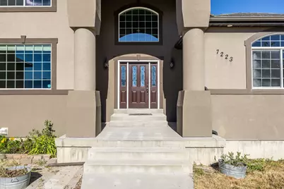 7223 N Estancia Ln #3, Smithfield, UT 84335 - Photo 3