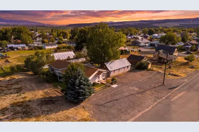 350 E Center St, Fairview, UT 84629 - Photo 3
