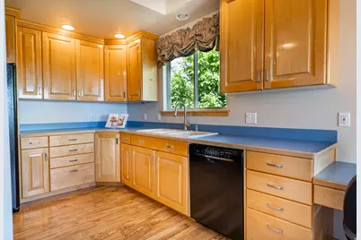 177 N Mountain Rd, Fruit Heights, UT 84037 - Photo 11