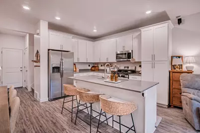693 S Grant Ln, North Salt Lake, UT 84054 - Photo 7