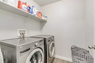 8136 S 5910 W, West Jordan, UT 84081 - Photo 15