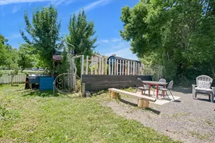 282 S 200 W, Hyrum, UT 84319 - Photo 25