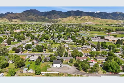167 E 400 S #2, Smithfield, UT 84335 - Photo 45