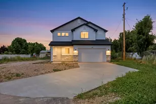 167 E 400 S, Smithfield, UT 84335 - Photo 3