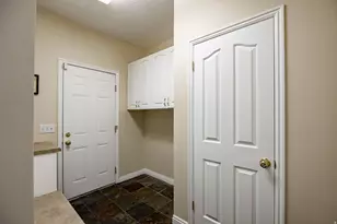 3329 E Tall Pine Ln S, Cottonwood Heights, UT 84121 - Photo 23