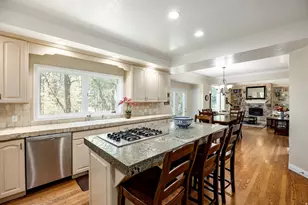 3329 E Tall Pine Ln S, Cottonwood Heights, UT 84121 - Photo 3