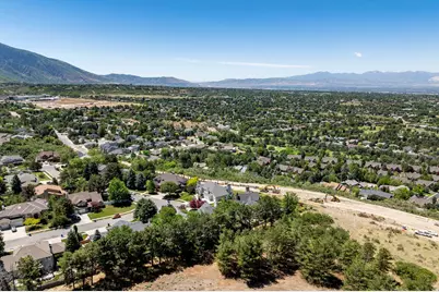 3329 E Tall Pine Ln S, Cottonwood Heights, UT 84121 - Photo 67
