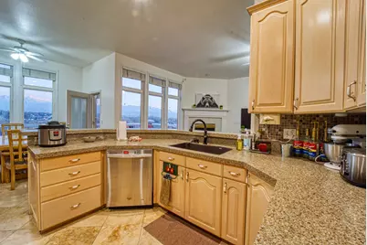 12091 S Lampton View Dr W, Riverton, UT 84065 - Photo 7