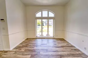 12091 S Lampton View Dr W, Riverton, UT 84065 - Photo 7