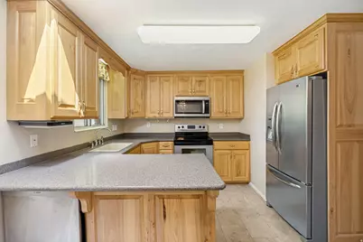 5606 S Lolene Way, Taylorsville, UT 84129 - Photo 9
