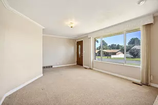 5606 S Lolene Way, Taylorsville, UT 84129 - Photo 5
