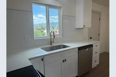 2236 S 300 W, Clearfield, UT 84015 - Photo 7