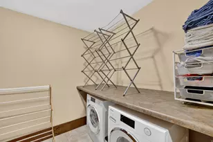492 N Marathon Cir, Salt Lake City, UT 84108 - Photo 25