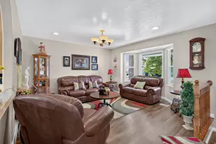 1228 N 2725 W, Layton, UT 84041 - Photo 5