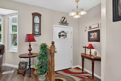 1228 N 2725 W, Layton, UT 84041 - Photo 5