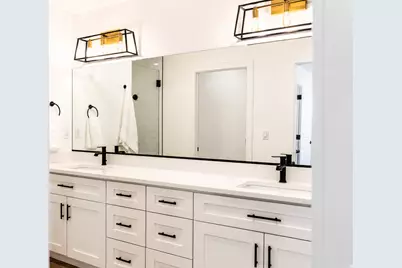 686 N 275 W #7, La Verkin, UT 84745 - Photo 9