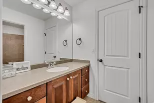 4872 W Wexford Way, South Jordan, UT 84009 - Photo 29
