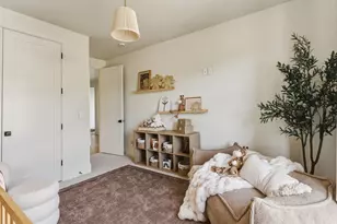 923 N Emery Ln, Elk Ridge, UT 84651 - Photo 41