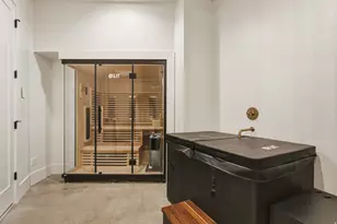 923 N Emery Ln, Elk Ridge, UT 84651 - Photo 71