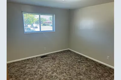 1932 W 4975 S, Roy, UT 84067 - Photo 19