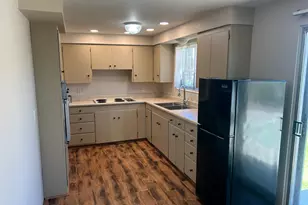 1932 W 4975 S, Roy, UT 84067 - Photo 5
