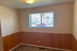 1932 W 4975 S, Roy, UT 84067 - Photo 21