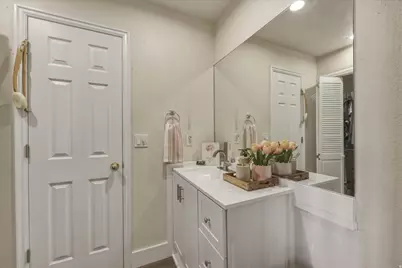 215 S 1050 W #5, Provo, UT 84601 - Photo 17