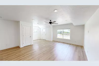 1382 N Meadow Ln #638, Spanish Fork, UT 84660 - Photo 3