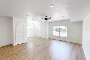 1382 N Mdw Ln, Spanish Fork, UT 84660 - Photo 3