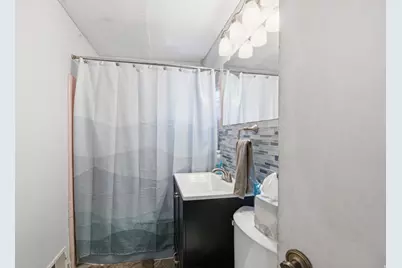 989 S 900 W, Salt Lake City, UT 84104 - Photo 11