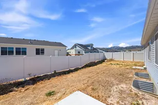 1121 W Honeycomb Dr, Grantsville, UT 84029 - Photo 29