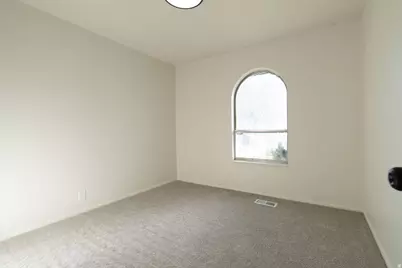 5363 S Ridgecrest Dr W, Taylorsville, UT 84129 - Photo 17