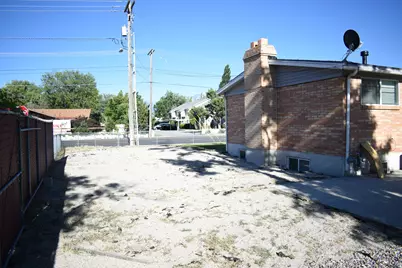 4656 S 2200 W, Taylorsville, UT 84129 - Photo 7