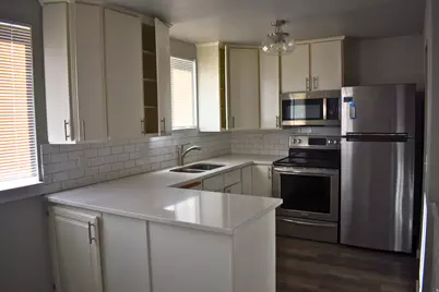 4656 S 2200 W, Taylorsville, UT 84129 - Photo 9