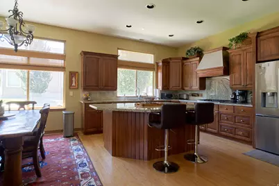 7165 S Villandrie Ln #9, Salt Lake City, UT 84121 - Photo 7